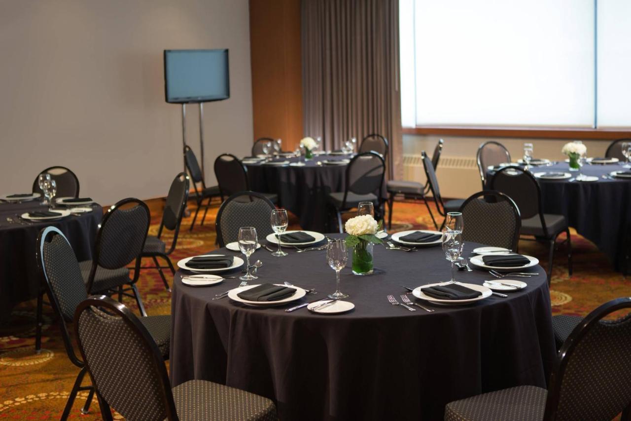 Calgary Marriott Downtown Hotel Dış mekan fotoğraf