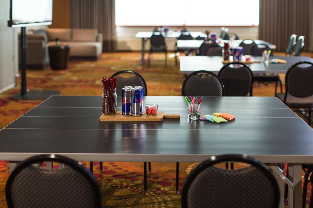 Calgary Marriott Downtown Hotel Dış mekan fotoğraf