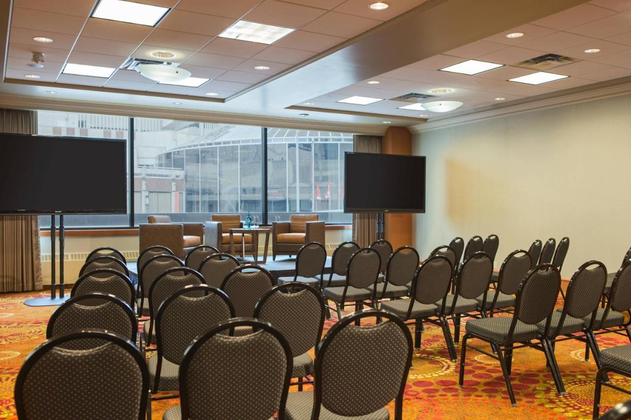 Calgary Marriott Downtown Hotel Dış mekan fotoğraf