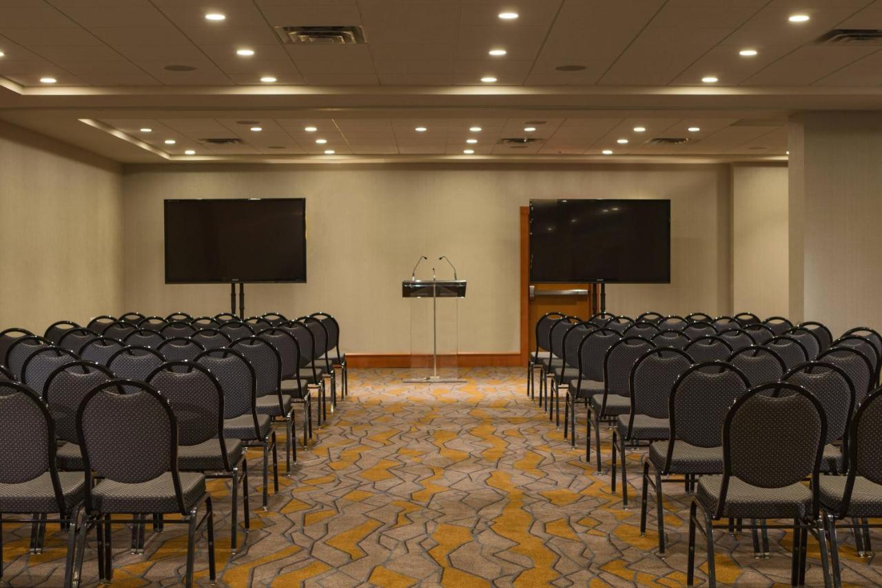 Calgary Marriott Downtown Hotel Dış mekan fotoğraf
