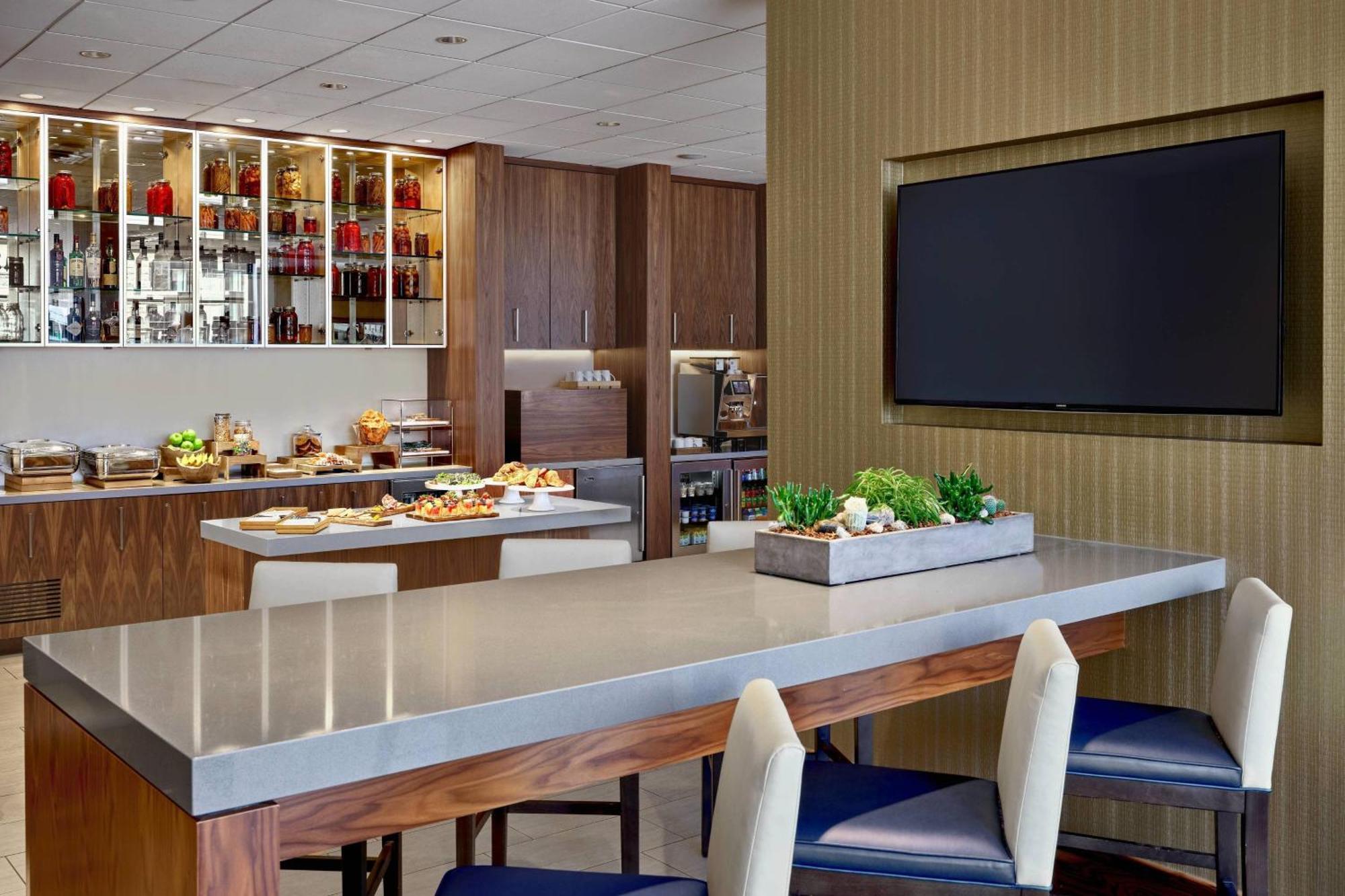 Calgary Marriott Downtown Hotel Dış mekan fotoğraf