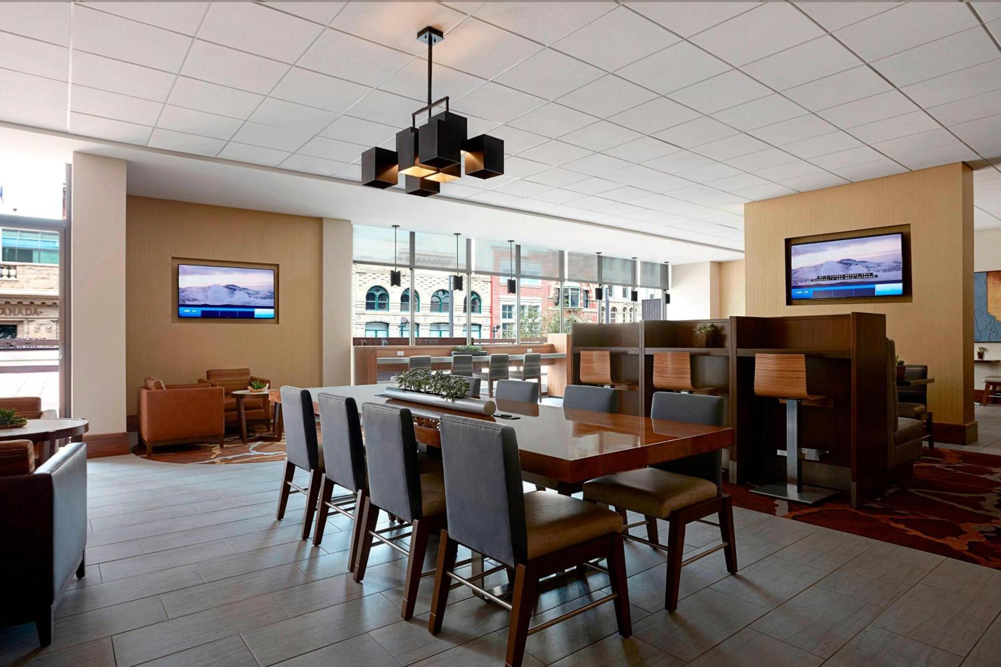 Calgary Marriott Downtown Hotel Dış mekan fotoğraf