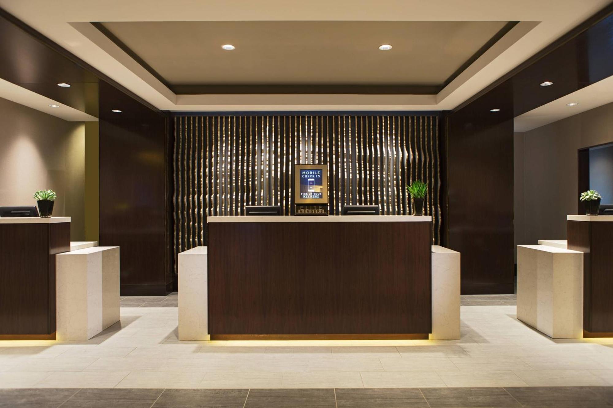 Calgary Marriott Downtown Hotel Dış mekan fotoğraf